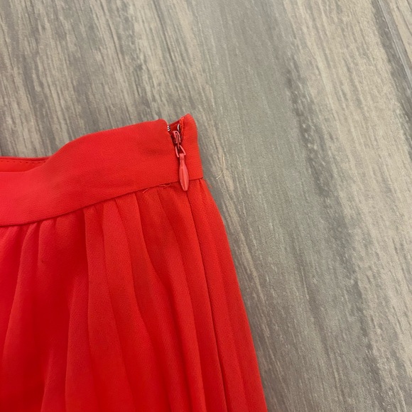 Ann Taylor Red Pleated Midi Skirt - Picture 3 of 4